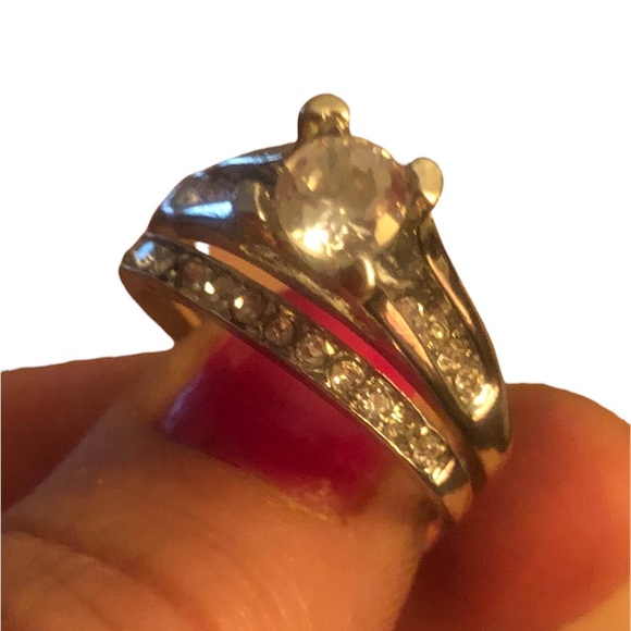 Classic Wedding Ring Set - Picture 5 of 5